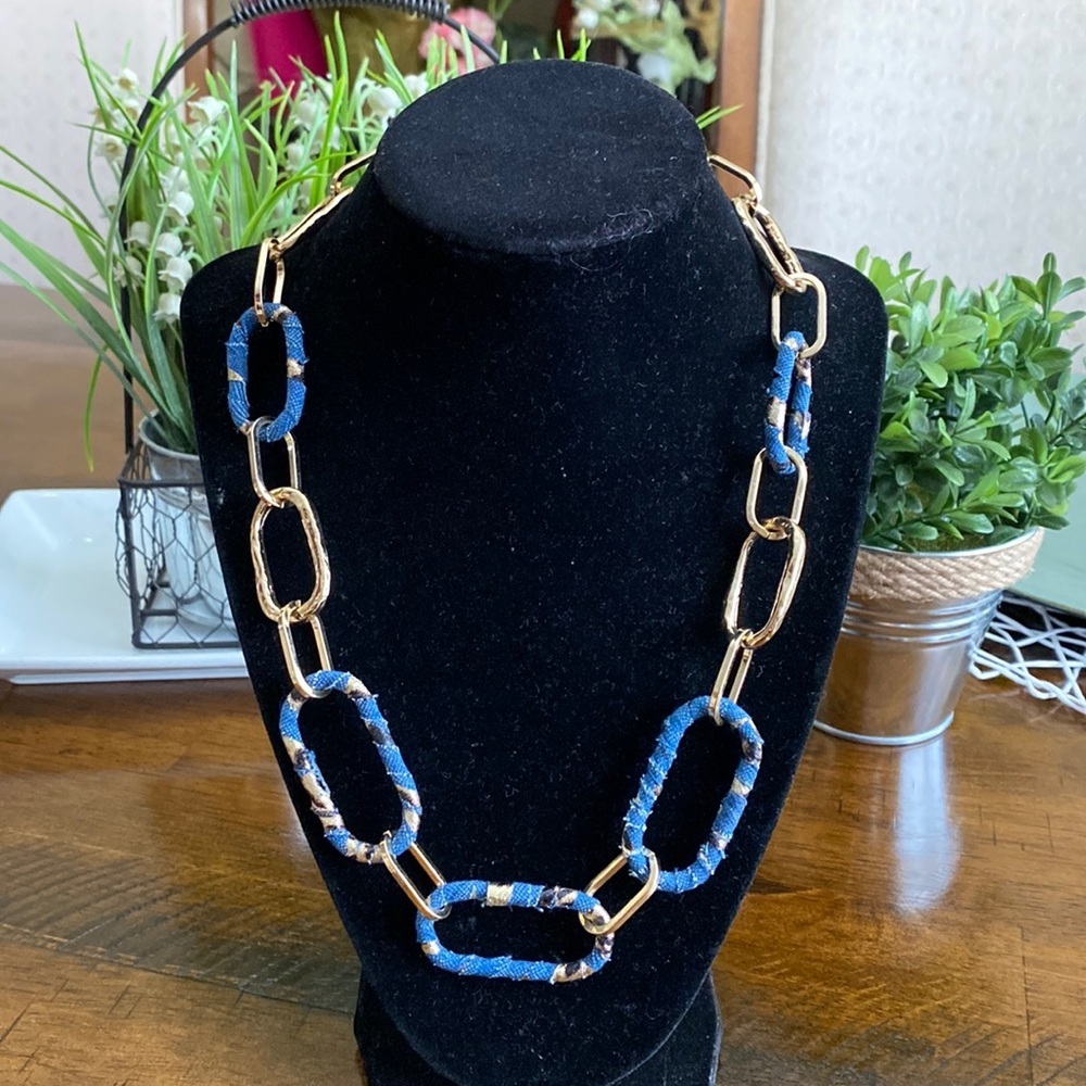 Cato Necklace